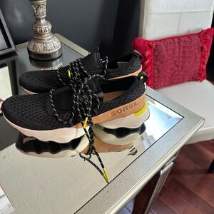 Sorel Black Mesh Slip-On Sneakers with Tan & Yellow Accents. Barely worn